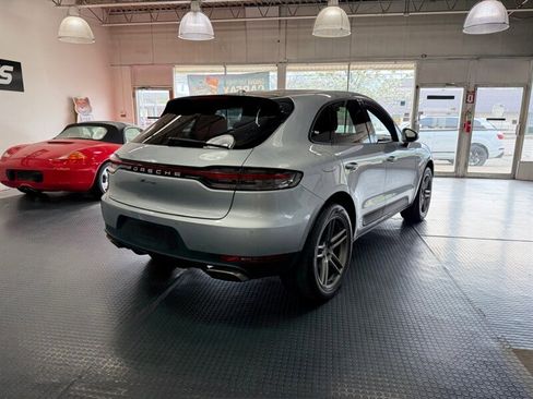 Used 2020 Porsche Macan AWD/4WD image 10
