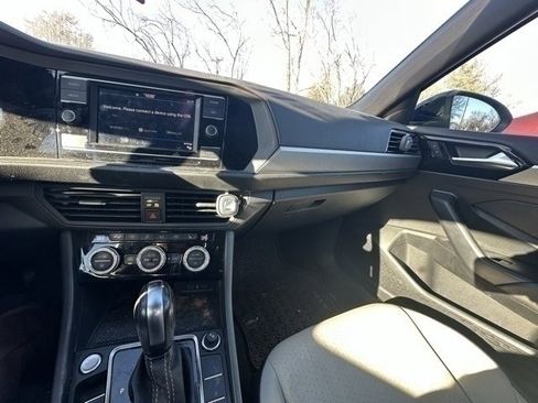 Used 2021 Volkswagen Jetta R-Line w/ R-Line Cold Weather Package image 12