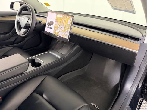 Used 2022 Tesla Model 3 Long Range AWD/4WD image 25