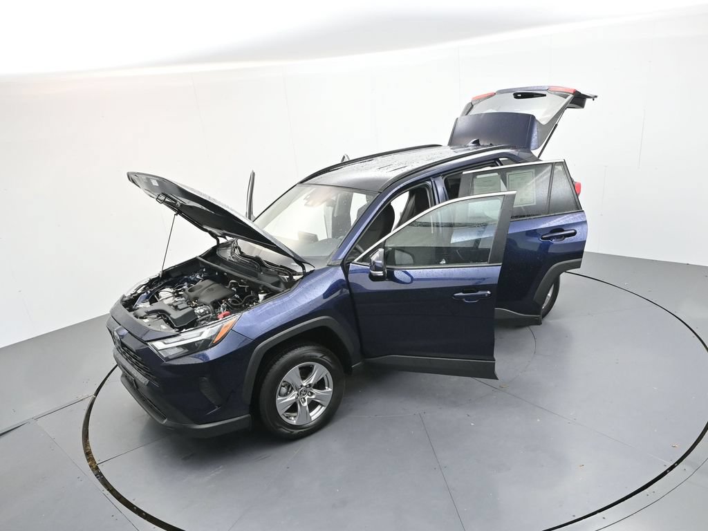 Used 2025 Toyota RAV4 XLE FWD image 42