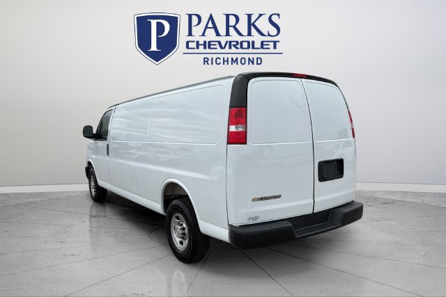 Certified 2025 Chevrolet Express 2500 Extended w/ Driver Convenience Package RWD image 5