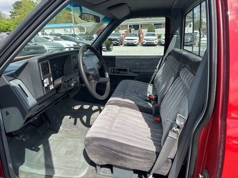 Used 1990 Chevrolet Silverado 1500 2WD Regular Cab image 9