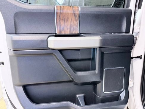 Used 2019 Ford F150 Lariat AWD/4WD image 15