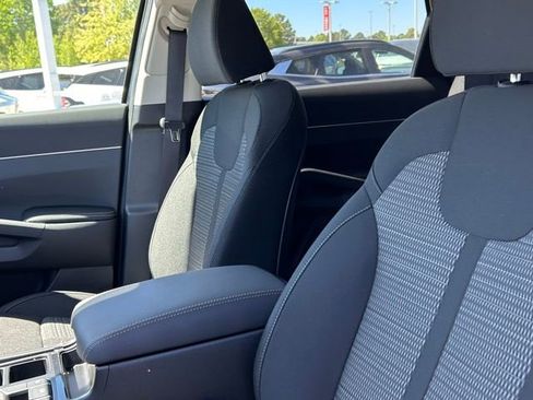 Used 2026 Kia Sorento LX image 37