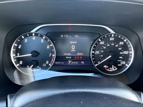 Used 2023 Nissan Frontier SV w/ Graphics Package image 10