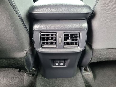 Used 2024 Toyota RAV4 XLE AWD/4WD image 16