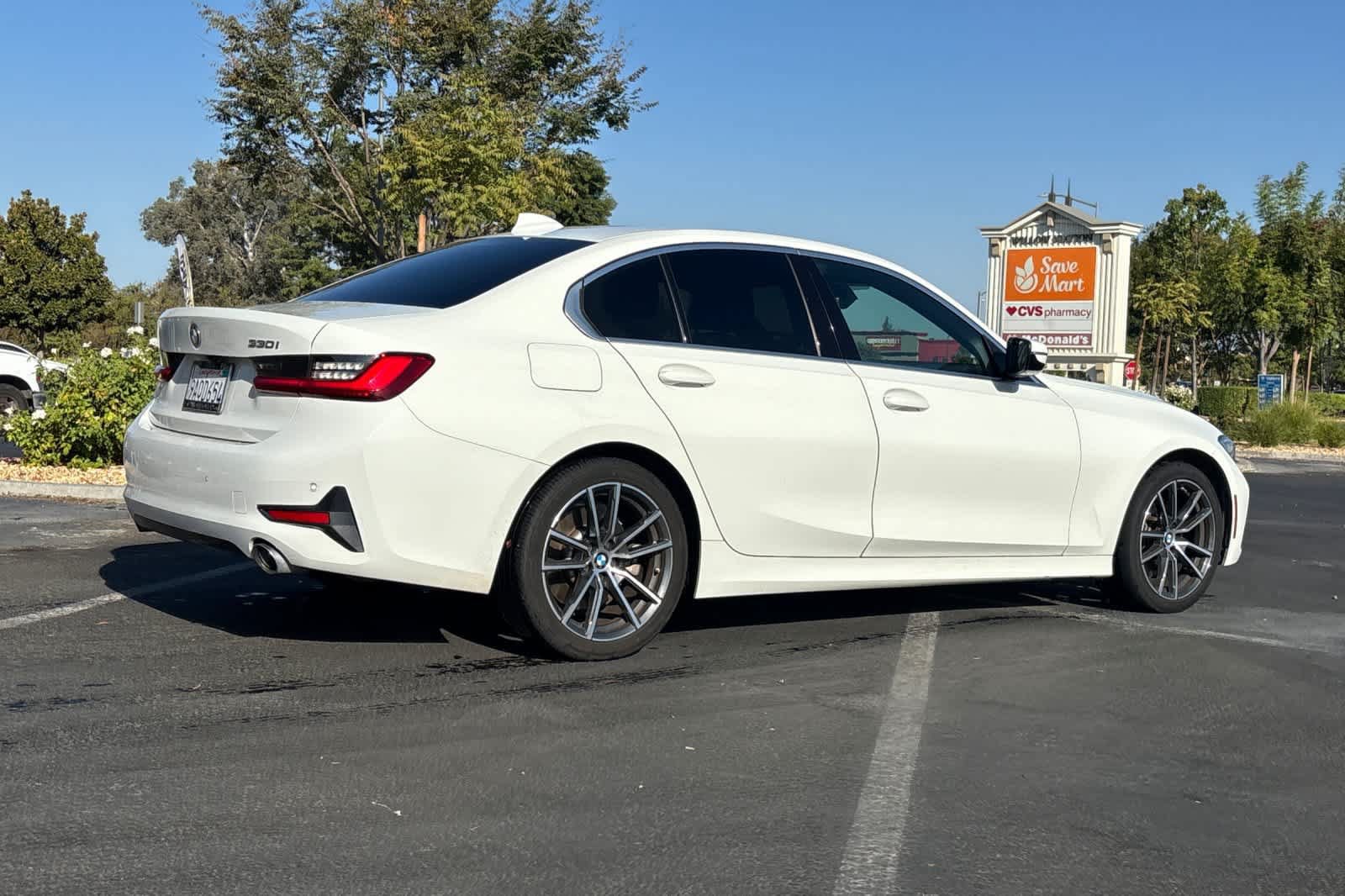 Used 2020 BMW 330i Sedan RWD image 3