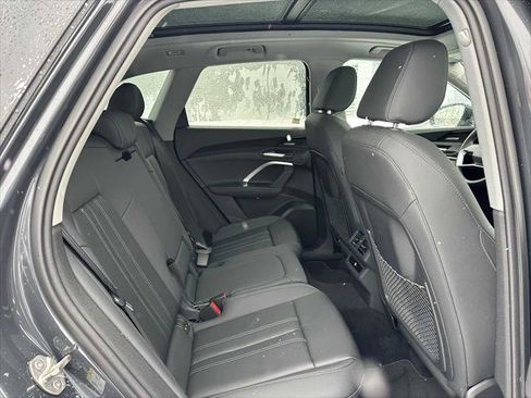 New 2025 Audi Q5 Premium Plus image 12