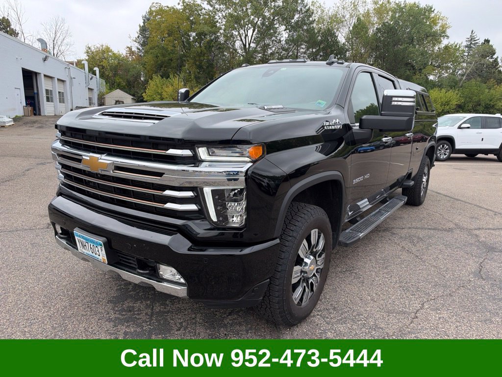 Used 2022 Chevrolet Silverado 3500 High Country w/ Safety Package II AWD/4WD image 1