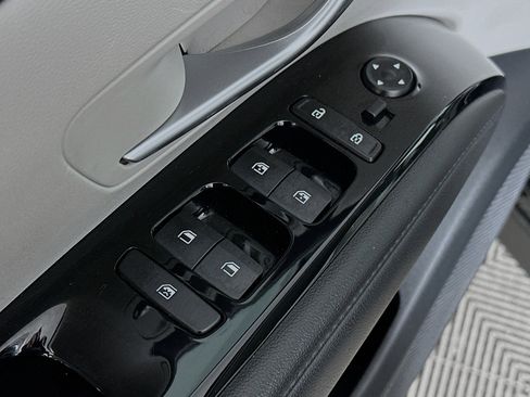 Used 2024 Hyundai Tucson Limited image 18