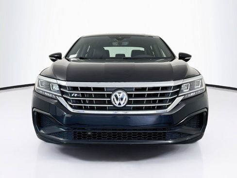 Used 2021 Volkswagen Passat 2.0T R-Line FWD image 9