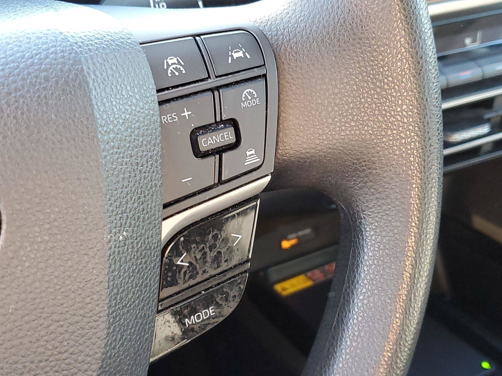 Used 2025 Toyota Camry LE FWD image 11