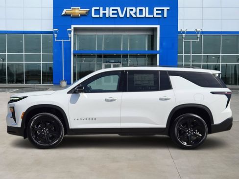 New 2027 Chevrolet Traverse LT w/ Midnight/Sport Edition FWD image 3