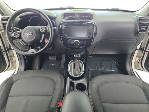 Used 2016 Kia Soul + w/ Audio Package FWD image 9
