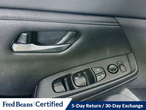 Used 2023 Nissan Sentra SV image 19