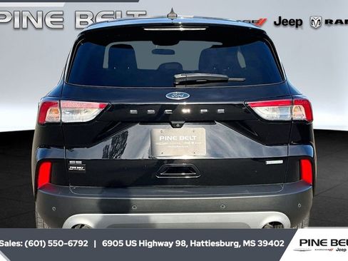 Used 2020 Ford Escape SE image 4