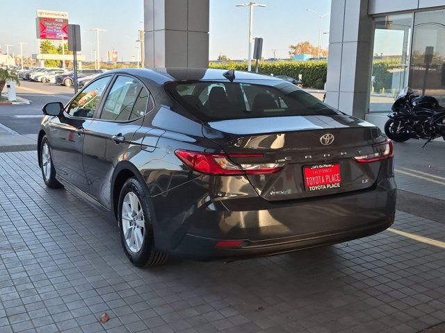Used 2025 Toyota Camry LE FWD image 11