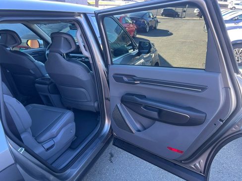 Used 2024 Kia EV9 Light Long Range image 39