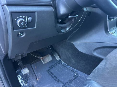 Used 2021 Jeep Grand Cherokee Laredo X image 30