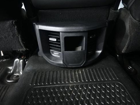 Used 2024 RAM 3500 Tradesman w/ Chrome Appearance Group AWD/4WD image 18