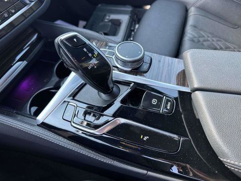 Used 2022 BMW 530i xDrive w/ M Sport Package image 30