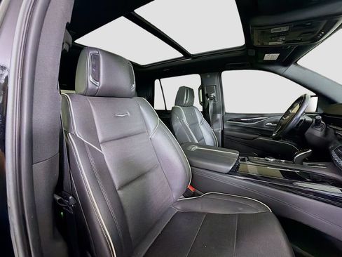 Used 2021 Cadillac Escalade Sport w/ Driver Assist Tech Package AWD/4WD image 32