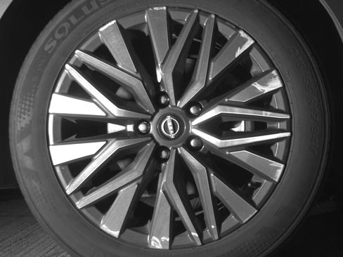 Used 2025 Nissan Altima 2.5 SV image 13