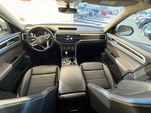 Used 2021 Volkswagen Atlas SE FWD image 23