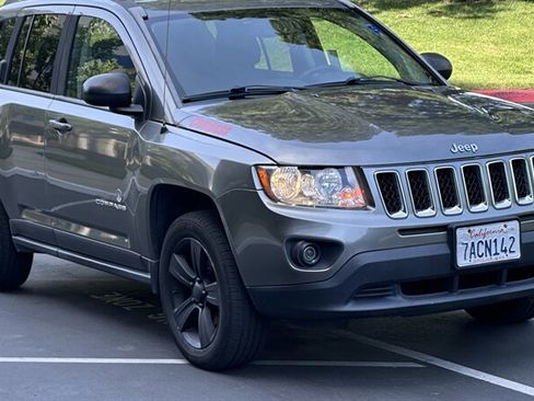 Used 2013 Jeep Compass Sport AWD/4WD image 5