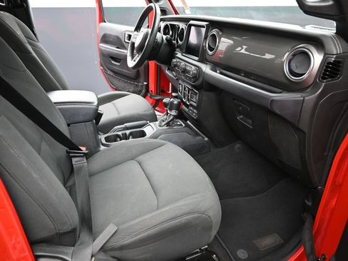 Used 2023 Jeep Wrangler Unlimited Sahara AWD/4WD image 24