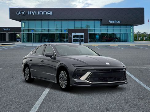 New 2026 Hyundai Sonata Limited FWD image 30
