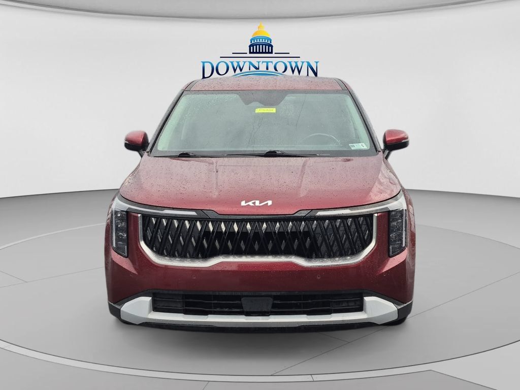 Used 2025 Kia Carnival FWD image 8