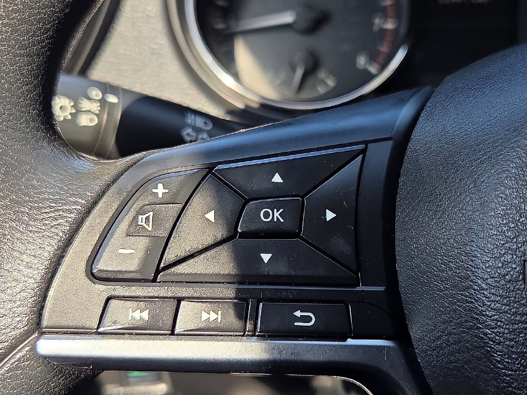 Used 2019 Nissan Rogue Sport S FWD image 20