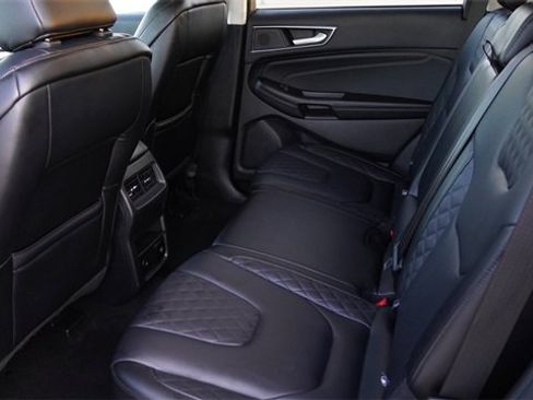 Used 2024 Ford Edge Titanium image 15