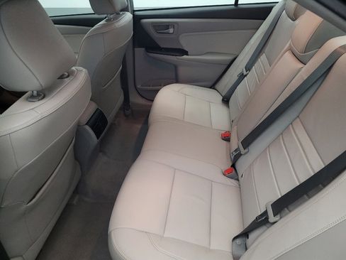 Used 2015 Toyota Camry XLE image 18