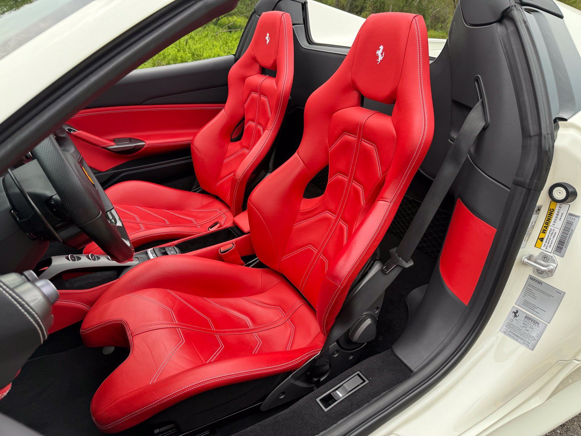 Used 2018 Ferrari 488 Spider RWD image 8