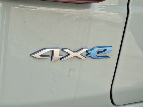 Used 2024 Jeep Wrangler Unlimited Sahara w/ Dual Top Group image 24