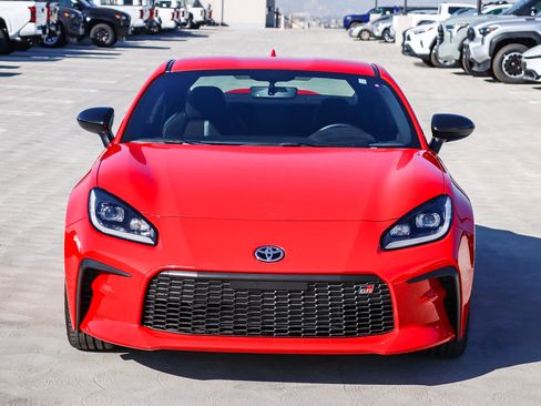 Used 2022 Toyota GR86 Premium image 2