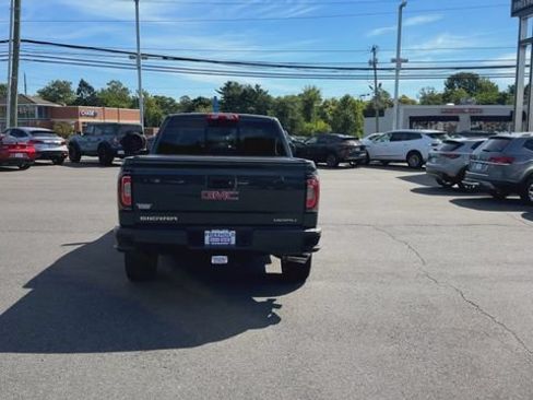 Used 2018 GMC Sierra 1500 Denali w/ Denali Ultimate Package AWD/4WD image 7