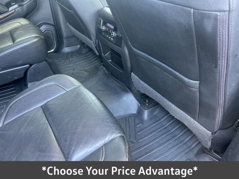 Used 2018 Chevrolet Suburban LT image 24