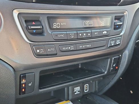 Used 2022 Honda Passport EX-L image 16