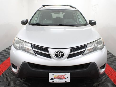Used 2013 Toyota RAV4 LE AWD/4WD image 3