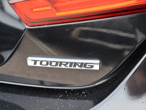 Used 2018 Honda Accord Touring image 27