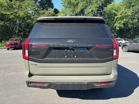 Used 2025 Ford Expedition Tremor AWD/4WD image 4