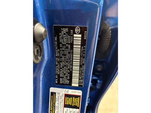 Used 2017 Toyota Camry SE image 16