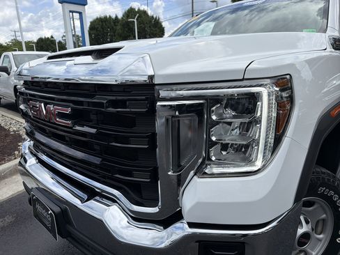 Used 2021 GMC Sierra 2500 4x4 Crew Cab w/ Convenience Package image 6