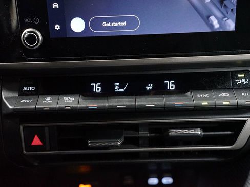 Certified 2025 Toyota Camry SE image 20