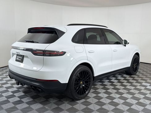 Certified 2022 Porsche Cayenne Platinum Edition AWD/4WD image 10