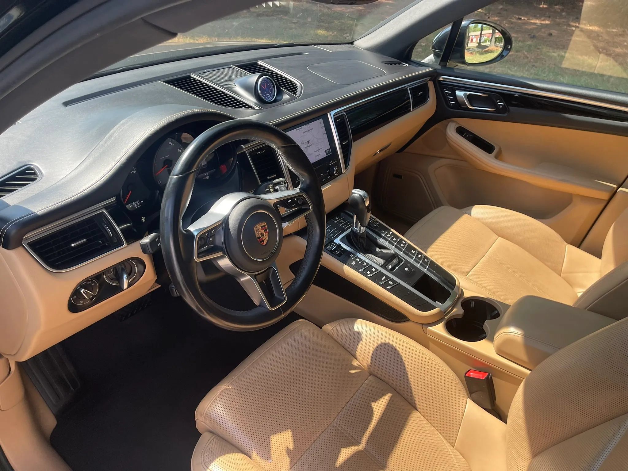 Used 2018 Porsche Macan S AWD/4WD image 11