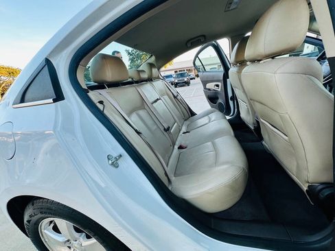 Used 2011 Chevrolet Cruze LT w/ RS Package image 22
